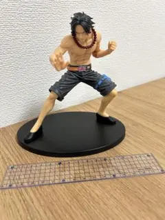 ONE PIECE エース フィギュア　新品未使用　送料無料