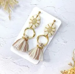 ピアス　イヤリング　アンティークフラワー①　mixタッセル　ハンドメイド