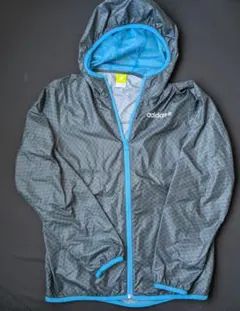 adidas フード付きジャケット M