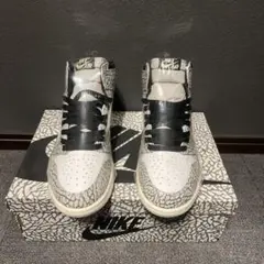 ナイキ　エアジョーダン1 ハイ OG ホワイトセメント　サファリ