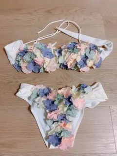 チュアンピサマイ　水着