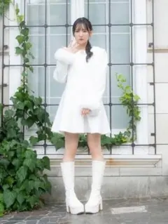 evelyn ビジューコート 2024 ファー ビジュー付き
