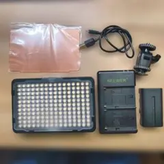 値下げ UTEBIT PT-204S LEDビデオライト バッテリー２本充電器付 値下げ UTEBIT PT-204S LEDビデオライト バッテリー2本充電器付