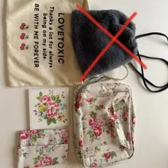 Cath Kidston フラワープリントポシェット Love toxicバック
