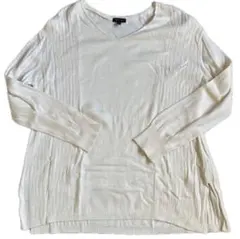 （匿名発送）INDIVI ホワイト Vネック 長袖ニット