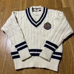 ケーブルニット Vネック セーター