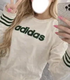 【美品✧*。】adidas レディース　ゴルフウェア　ニットセーター　ホワイトSのサムネイル