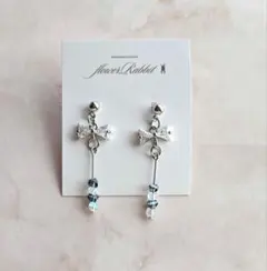 ハンドメイド　チャーム　ビーズ　パール　ピアス　イヤリング　シルバー