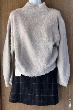 GRLシャギーニットモックネックトップス[kz310]とユニクロチェックスカート