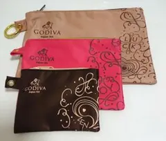 け*ん様 GODIVA ナイロンポーチ 3点のサムネイル