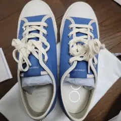 23日22時までの価格今年最後のセール新品未使用JIMMYCHOO青色スニーカー