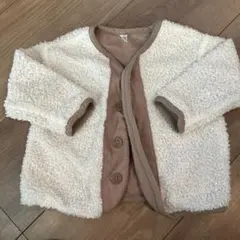 ボア素材のホワイトアウター