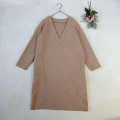 【シンプリシティエ】ワンピース　ベージュ Vネック 長袖　秋冬素材