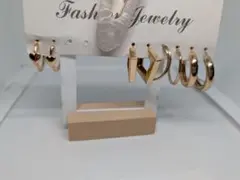 ゴールドトーンピアスセット 4ペア