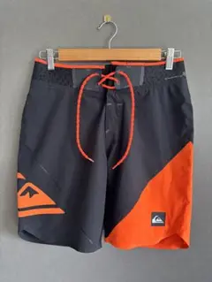 12時間以内発送　Quiksilver DRY FLIGHT 水着