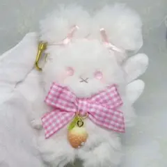 ★no.363★モールドール　うさぎ　苺　キーホルダー