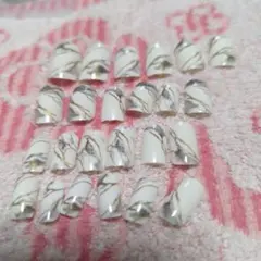 新品　未使用　大理石模様 ネイルチップ 24個入り