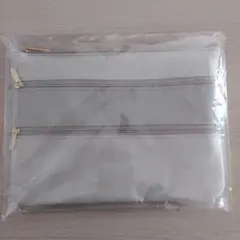 ORBIS　3段ファスナーポーチ 　ザクレンジングオイル3ml2個付き