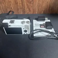【ほぼ新品】Sony α6100 4K ホワイト　ILCE-6100