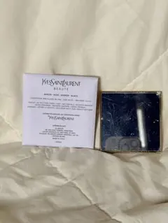 Yves Saint Laurent ブラックミラー