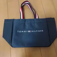 【新品未使用】 TOMMY HILFIGER 保冷保温 お弁当 バッグのサムネイル