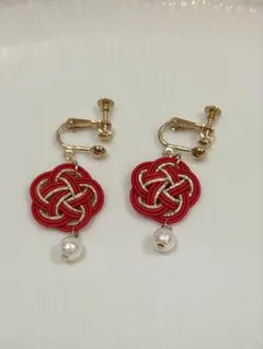 Item thumbnail for item 0a13b6d8-1b6b-4303-b5d2-96e7dcb0f186