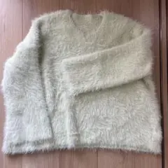 GRL 薄いグリーン Vネック セーター