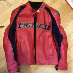 Dainese コブ付きレザージャケット パンチングレザー レッド 44のサムネイル