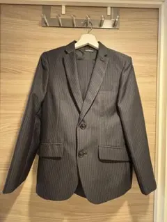 男子スーツ　サイズ160cmのサムネイル