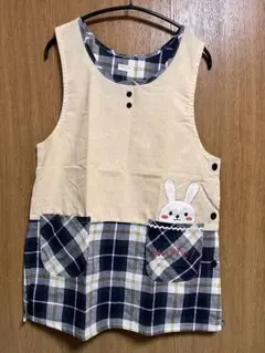 ウサギ刺繍エプロン　M-L 保育士　幼稚園教諭
