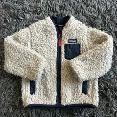 patagonia フリースジャケット ３T クリーム色