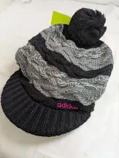 【新品未使用】adidas ニット帽 アディダス　ツバ付き