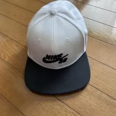 NIKE キャップ ホワイト/ブラック S/M