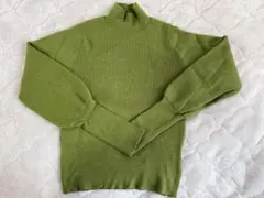 オリーブグリーン ハイネックセーター