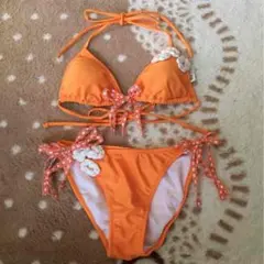 オレンジ 刺繍フラワー 三角ビキニ 水着