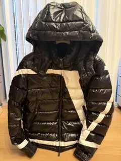 2025年最新】VALENTINO ダウンジャケットの人気アイテム - メルカリ