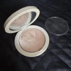 Dior フォーエヴァー　クチュール　ルミナイザー　01ヌードグロウ