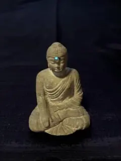 緑玉石 仏像 座像 蓮華座 - メルカリ