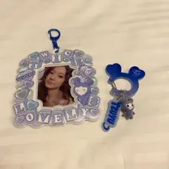TWICE LOVELYS カラビナ ツウィ 【トレカ・トレカケース付き】