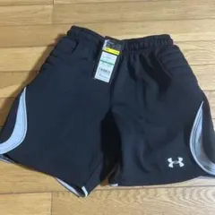 未使用品アンダーアーマーキーパーパンツ150㎝