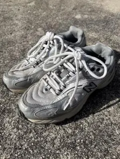 New Balance 725 グレー/ホワイト スニーカー　22.5センチ