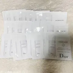 ディオール スノー エッセンス オブライトマイクロローション 3ml×24個