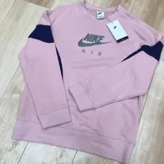 NIKE オーロラ　ロゴ　トレーナー