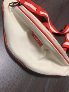 NIKE ボディバッグ ホワイト レッド