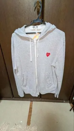 PLAY COMME des GARÇONS グレー パーカー Lのサムネイル