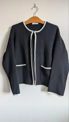 黒✕白　長袖ニット　カーディガン　Мサイズ