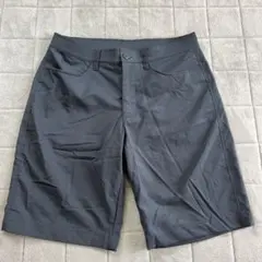 Under Armour ダークグレー ハーフパンツ　ゴルフ