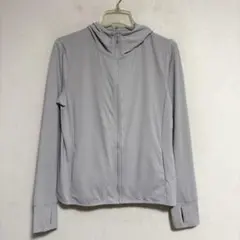 N53 ユニクロ　エアリズムUVカットメッシュパーカー　ライトグレー/L