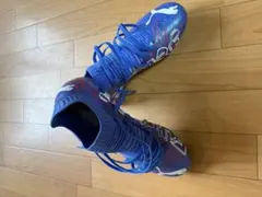 大分トリニータ ペレイラ選手サイン入りスパイク - メルカリ