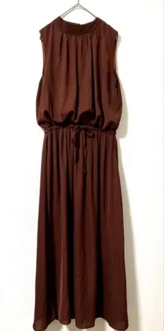 美品　VISビス／ロングワンピース 可愛い　くすみレッド　F